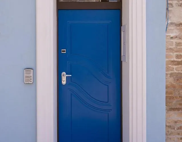 Casa Azzurra Vacanze Апартаменты *